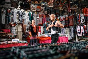 BIB: 
                            <button type="button" onclick="openModal(25581550)" class="btn btn-primary btn-sm float-right btn-popup" data-toggle="modal" data-target=".modal-high-quality">
                        <i class="fas fa-shopping-cart"></i> Add to Cart
                    </button>
                                            <button type="button" onclick="isThisMe(25581550, true)" class="btn btn-success btn-sm float-right btn-popup btn-isme hidden" data-toggle="tooltip" data-placement="bottom" title="นี่คือรูปของคุณใช่ไหม คลิกที่นี่เพื่อเอาเข้าอัลบั้ม">
                        <i class="fas fa-plus"></i> Add to album
                    </button>
                    <button type="button" onclick="isThisMe(25581550, false)" class="btn btn-warning btn-sm float-right btn-popup btn-isnotme hidden">
                        <i class="fas fa-ban"></i> Remove from album
                    </button>